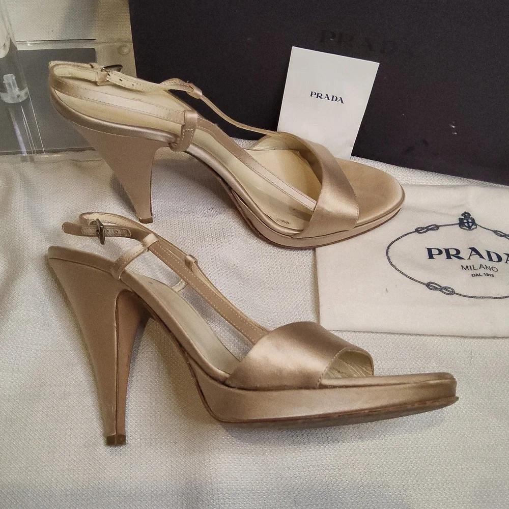 Prada Raso Sabbia champagne satin platform peep toe sandals pumps heels shoes - Picture 7 of 9